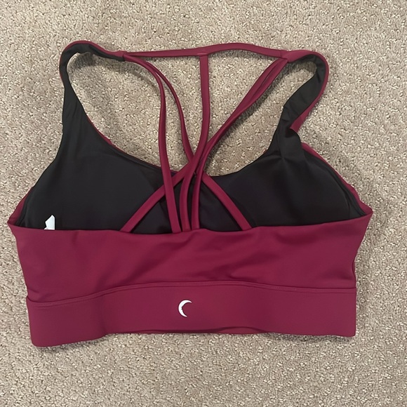 Zyia Cranberry Light N Tight Bra. Size L. - Picture 2 of 4